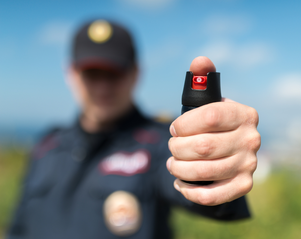 No momento, você está visualizando Qual a diferença entre o spray de pimenta e spray de defesa pessoal?